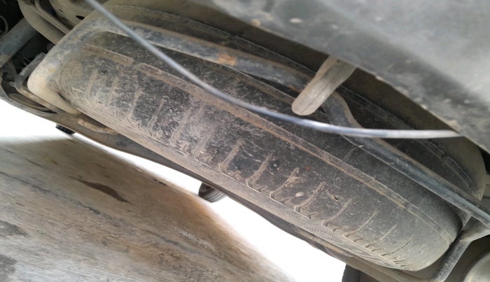 2021 Maruti Ertiga VXI SHVS, Petrol, Manual, 76,974 km, tyre