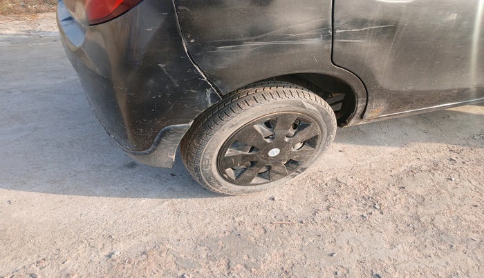 2015 Maruti Alto K10 VXI, Petrol, Manual, 72,395 km, tyre