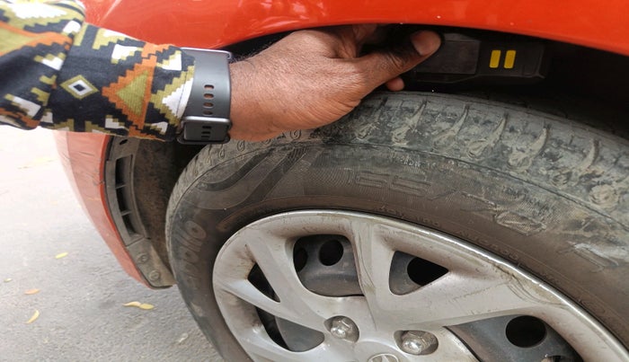 2017 Hyundai Grand i10 MAGNA U2 1.2 CRDI, Diesel, Manual, 1,21,063 km, tyre