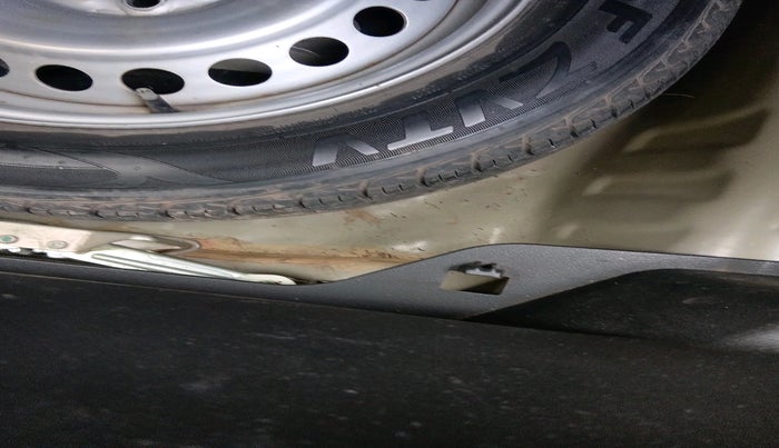 2016 Maruti Baleno SIGMA PETROL 1.2, Petrol, Manual, 53,995 km, tyre