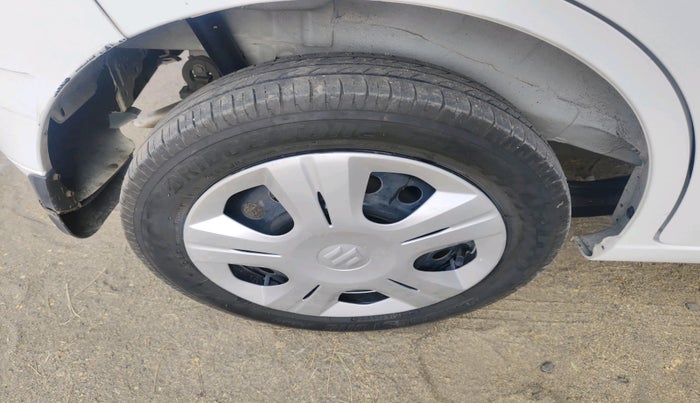 2017 Maruti Wagon R 1.0 VXI AMT, Petrol, Automatic, 42,211 km, tyre