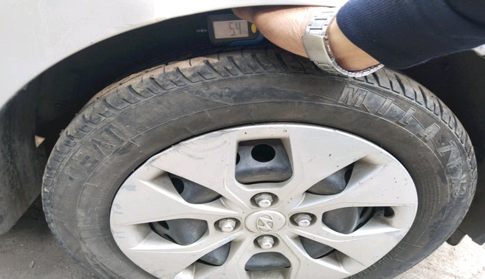 2014 Hyundai Xcent S 1.1 CRDI, Diesel, Manual, 1,57,335 km, tyre