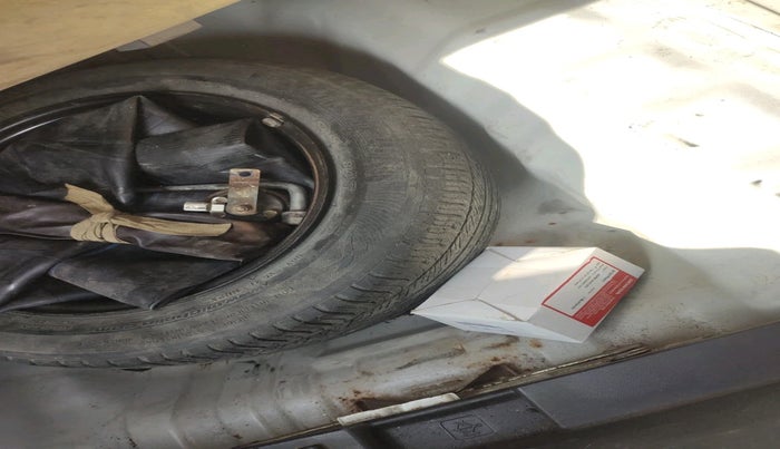 2011 Honda City 1.5L I-VTEC V MT, Petrol, Manual, 48,778 km, tyre