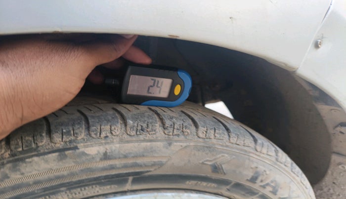 2014 Hyundai Grand i10 SPORTZ 1.2 KAPPA VTVT, Petrol, Manual, 98,941 km, tyre