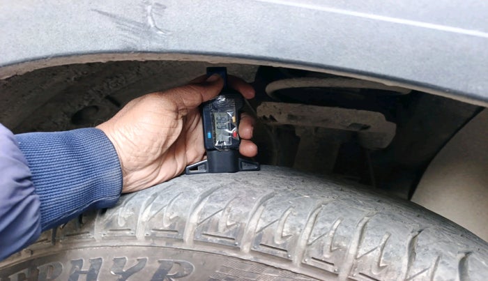 2022 Hyundai VENUE S 1.2, Petrol, Manual, 88,114 km, tyre