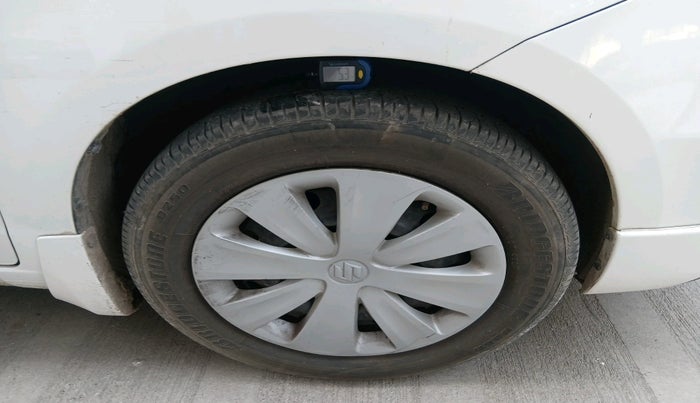 2017 Maruti Ertiga VXI AT, Petrol, Automatic, 65,519 km, tyre