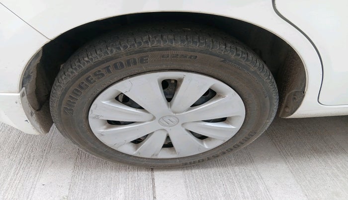 2017 Maruti Ertiga VXI AT, Petrol, Automatic, 65,519 km, tyre