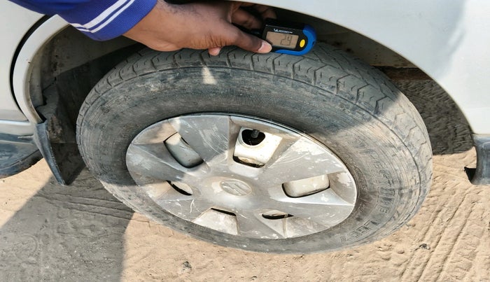 2016 Maruti Eeco 5 STR WITH A/C+HTR, Petrol, Manual, 53,398 km, tyre