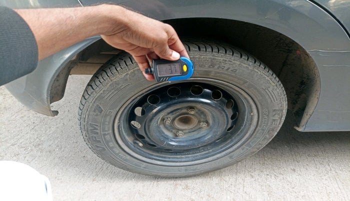 2016 Ford New Figo TREND 1.5L DIESEL, Diesel, Manual, 1,72,987 km, tyre