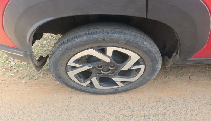 2021 Nissan MAGNITE XV PREMIUM TURBO DUAL TONE , Petrol, Manual, 89,027 km, tyre