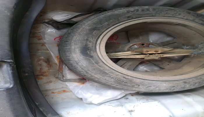 2012 Honda Jazz 1.2L I-VTEC X, Petrol, Manual, 59,123 km, tyre