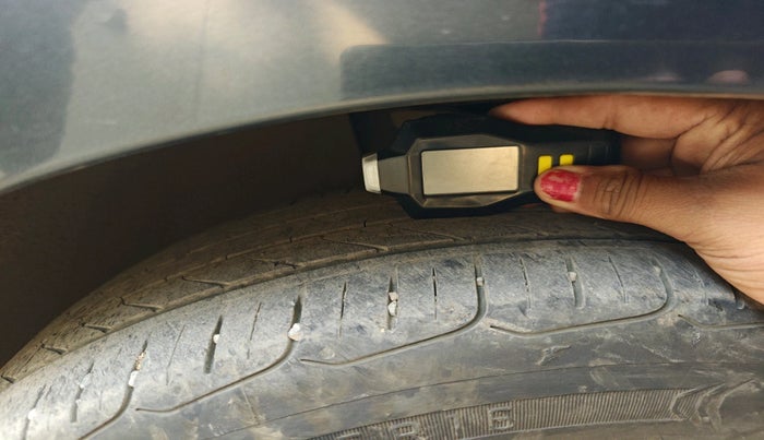 2018 Volkswagen Ameo HIGHLINE1.2L PLUS 16 ALLOY, Petrol, Manual, 93,429 km, tyre