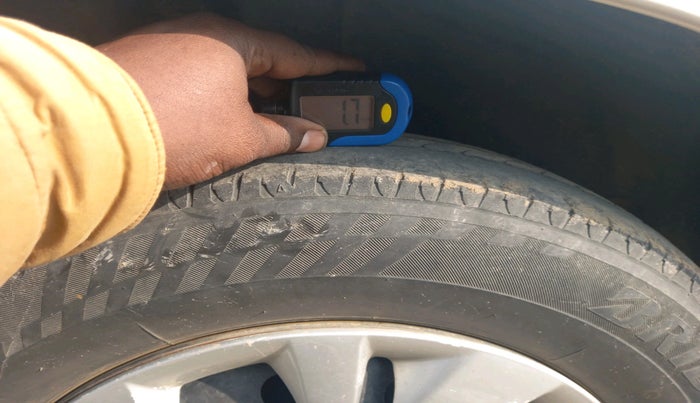 2017 Maruti Swift VDI (O), Diesel, Manual, 79,584 km, tyre