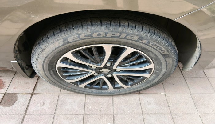 2022 Maruti Ertiga ZXI  CNG, Petrol, Manual, 18,964 km, tyre