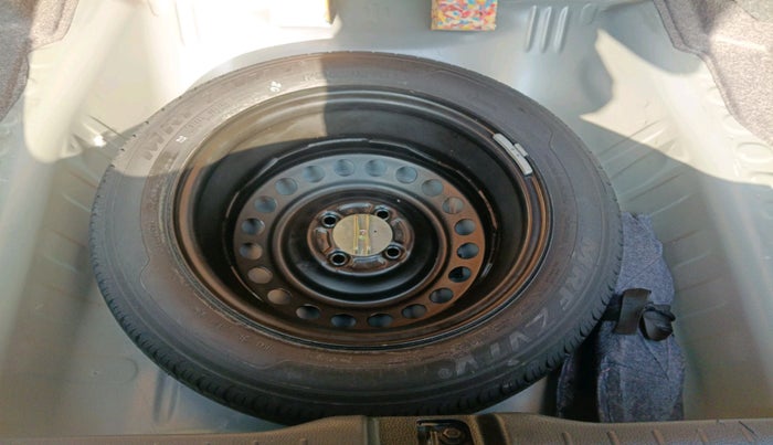 2024 Honda Amaze 1.2L I-VTEC VX CVT, Petrol, Automatic, 26,321 km, tyre