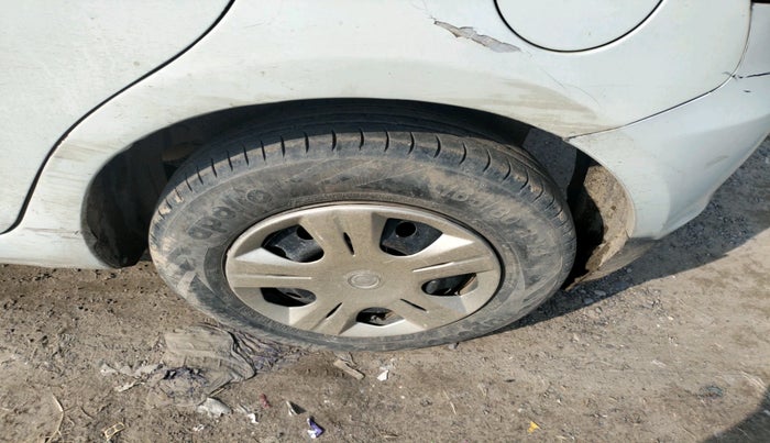 2013 Maruti Swift Dzire VDI, Diesel, Manual, 1,05,304 km, tyre