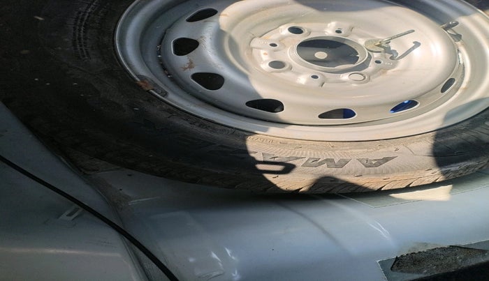 2018 Tata TIAGO NRG PETROL, Petrol, Manual, 32,128 km, tyre