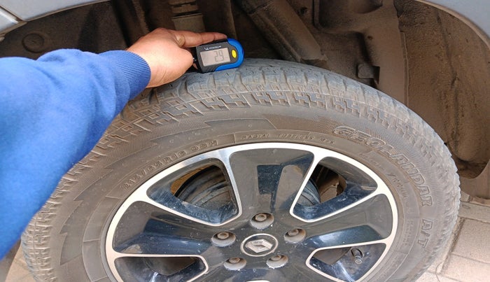 2018 Renault Duster 110 PS RXZ 4X2 AMT DIESEL, Diesel, Automatic, 1,01,063 km, tyre