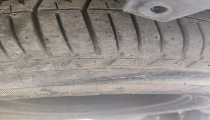 2018 Mahindra XUV500 W10 AT, Diesel, Automatic, 42,545 km, tyre