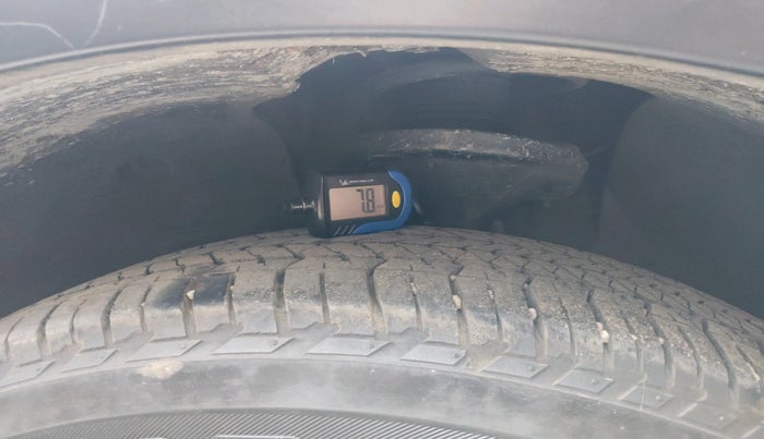 2013 Mahindra XUV500 W8, Diesel, Manual, 96,308 km, tyre