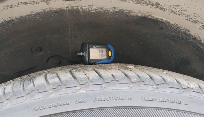 2013 Mahindra XUV500 W8, Diesel, Manual, 96,308 km, tyre