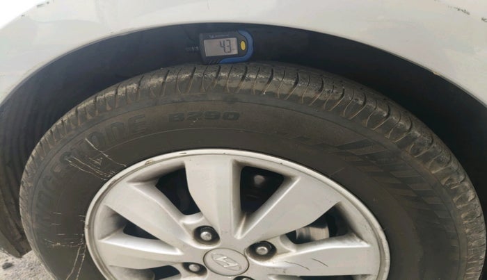 2012 Hyundai i20 SPORTZ 1.2, Petrol, Manual, 76,402 km, tyre