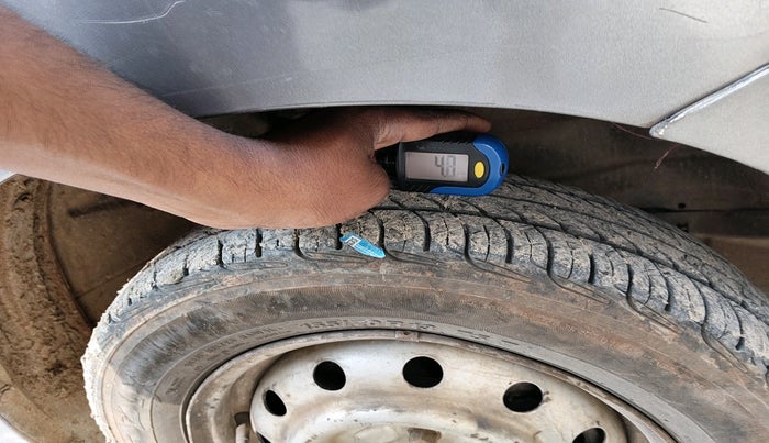 2012 Maruti Wagon R 1.0 LXI CNG, Petrol, Manual, 95,229 km, tyre