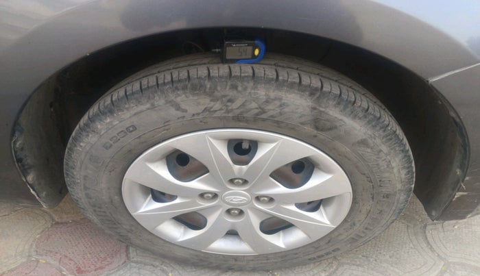 2015 Hyundai Elite i20 SPORTZ 1.2, Petrol, Manual, 61,379 km, tyre