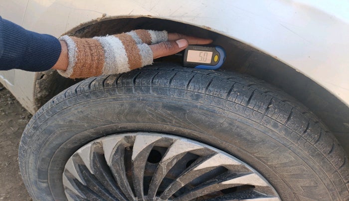 2018 Maruti Swift VXI, Petrol, Manual, 1,08,654 km, tyre