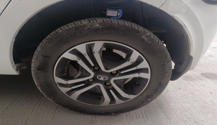 2023 Tata Tiago XT CNG, Petrol, Manual, 14,858 km, tyre