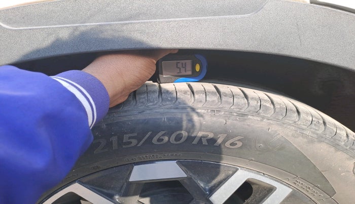 2023 Hyundai VENUE SX (O) 1.0 TURBO DCT, Petrol, Automatic, 21,290 km, tyre