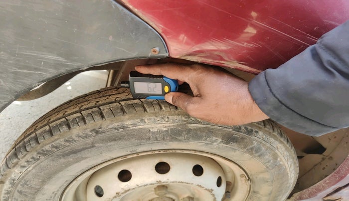 2011 Maruti Alto LX, Petrol, Manual, 25,763 km, tyre