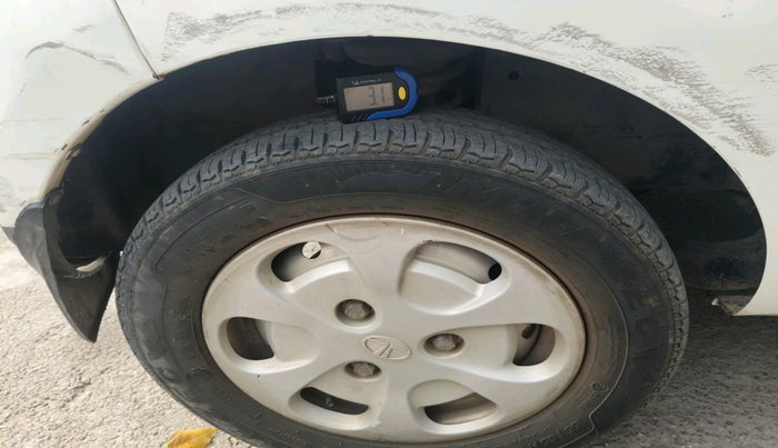 2014 Tata Nano TWIST XT, Petrol, Manual, 1,14,216 km, tyre