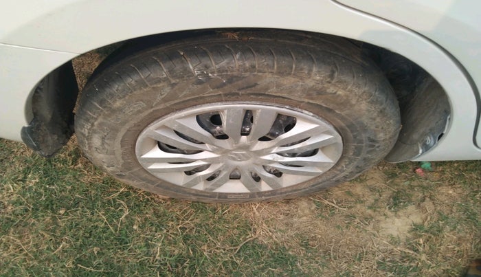 2024 Maruti Dzire VXI, Petrol, Manual, 25,892 km, tyre