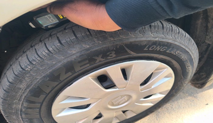 2013 Maruti Swift VDI, Diesel, Manual, 62,498 km, tyre