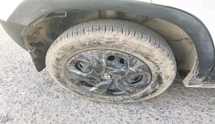 2024 Tata PUNCH PURE MT, Petrol, Manual, 35,818 km, tyre