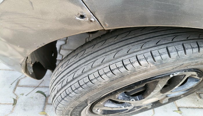 2016 Datsun Redi Go S, Petrol, Manual, 1,07,129 km, tyre