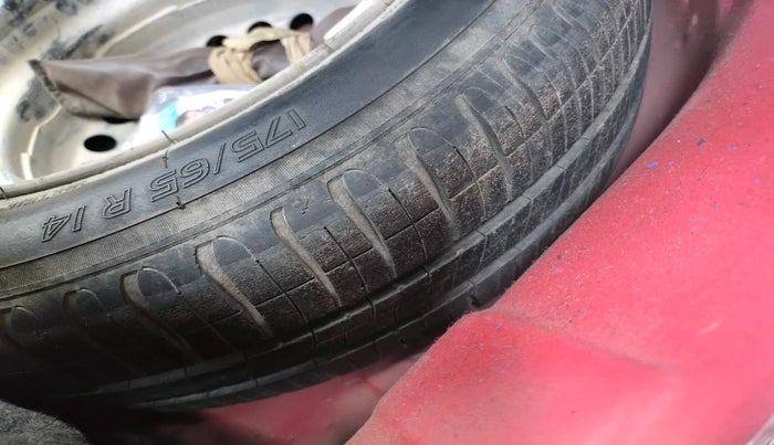 2013 Honda Brio S MT, Petrol, Manual, 67,589 km, tyre