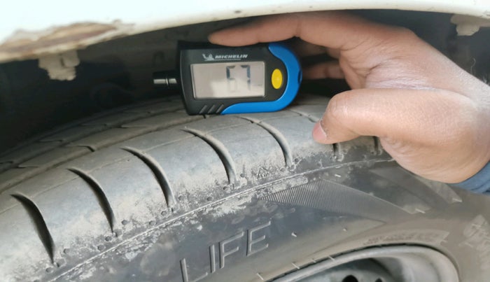 2013 Honda Amaze 1.5L I-DTEC S, Diesel, Manual, 1,34,341 km, tyre