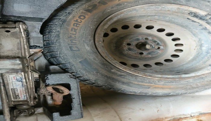 2013 Honda Amaze 1.5L I-DTEC S, Diesel, Manual, 1,34,341 km, tyre