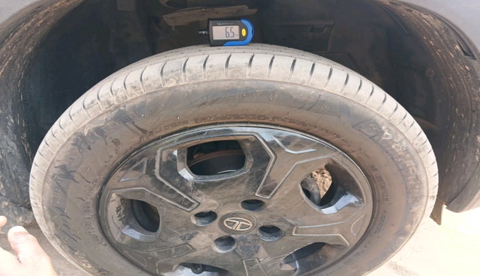 2022 Tata PUNCH ACCOMPLISHED AMT, Petrol, Automatic, 47,734 km, tyre