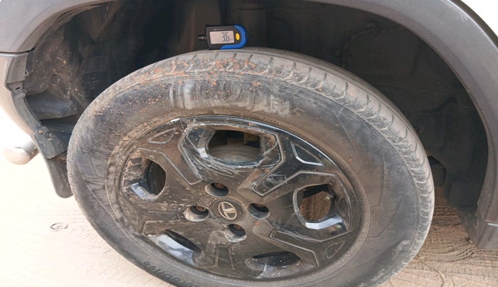 2022 Tata PUNCH ACCOMPLISHED AMT, Petrol, Automatic, 47,734 km, tyre