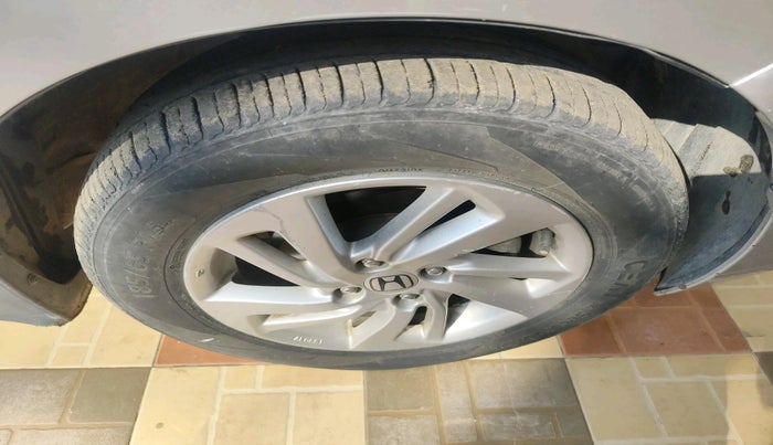 2015 Honda Jazz 1.2L I-VTEC V AT, Petrol, Automatic, 46,509 km, tyre