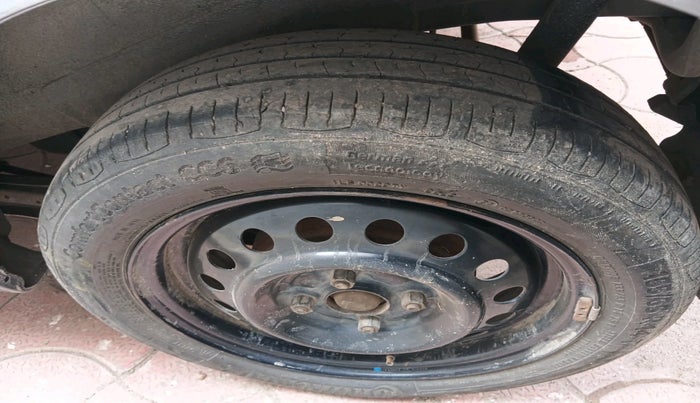 2017 Maruti Wagon R 1.0 VXI, Petrol, Manual, 89,060 km, tyre