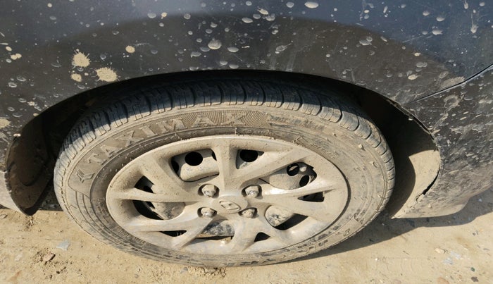 2017 Hyundai Grand i10 MAGNA AT 1.2 KAPPA VTVT, Petrol, Automatic, 36,529 km, tyre