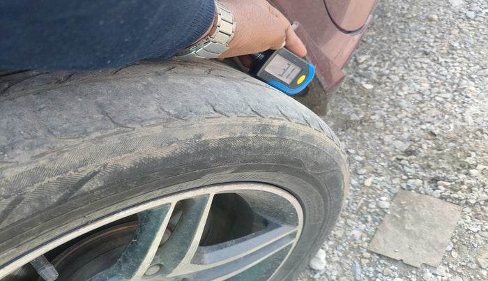 2016 Honda City 1.5L I-DTEC SV, Diesel, Manual, 1,79,171 km, tyre