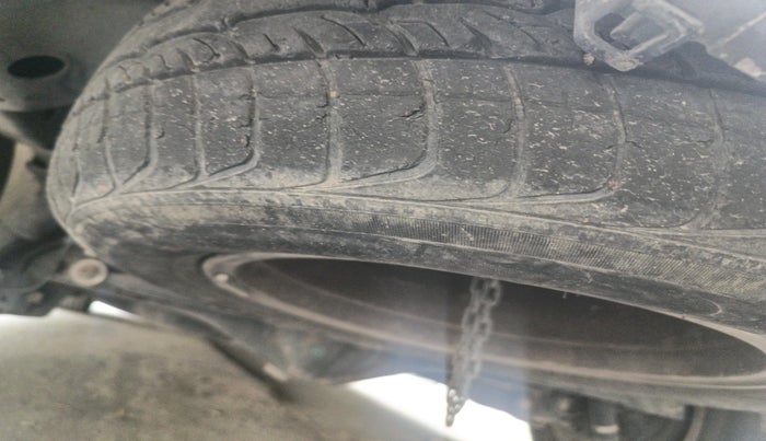 2020 Toyota Innova Crysta 2.7 GX AT 7 STR, Petrol, Automatic, 75,156 km, tyre