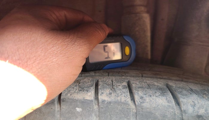 2015 Hyundai Elite i20 SPORTZ 1.2, Petrol, Manual, 65,488 km, tyre