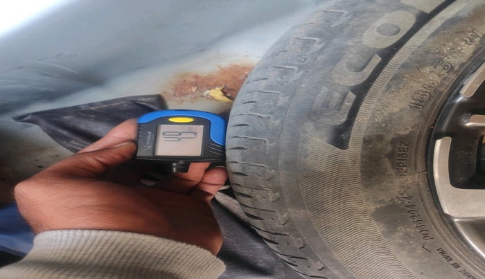 2017 Honda City 1.5L I-VTEC VX, Petrol, Manual, 1,08,817 km, tyre