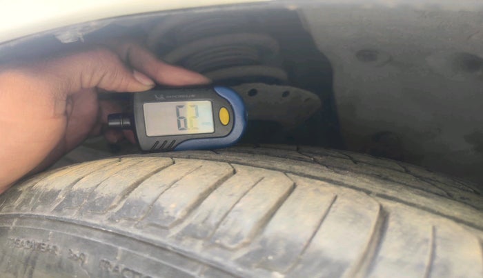 2017 Honda City 1.5L I-VTEC VX, Petrol, Manual, 1,08,817 km, tyre